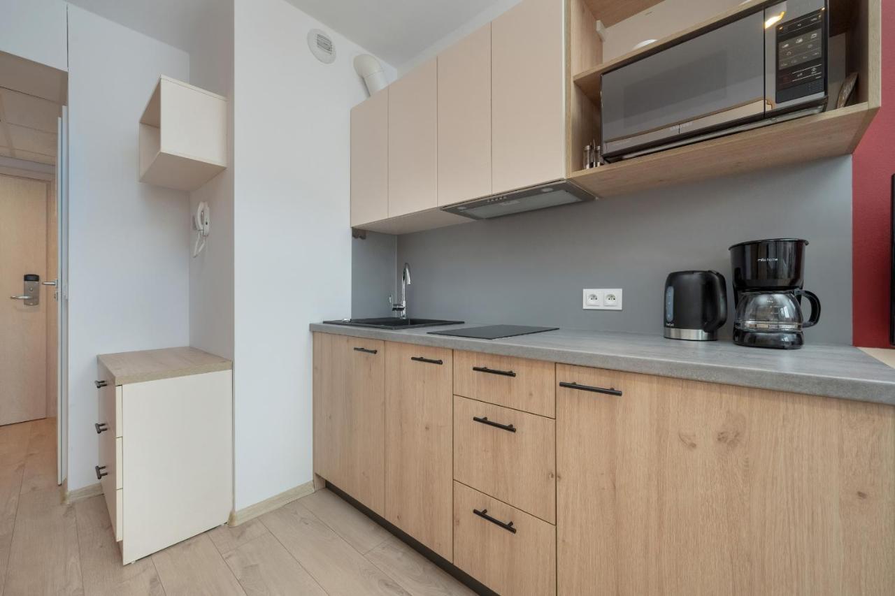Trendy Studios With Home Office Near Wroclaw Main Station By Noclegi Renters 外观 照片