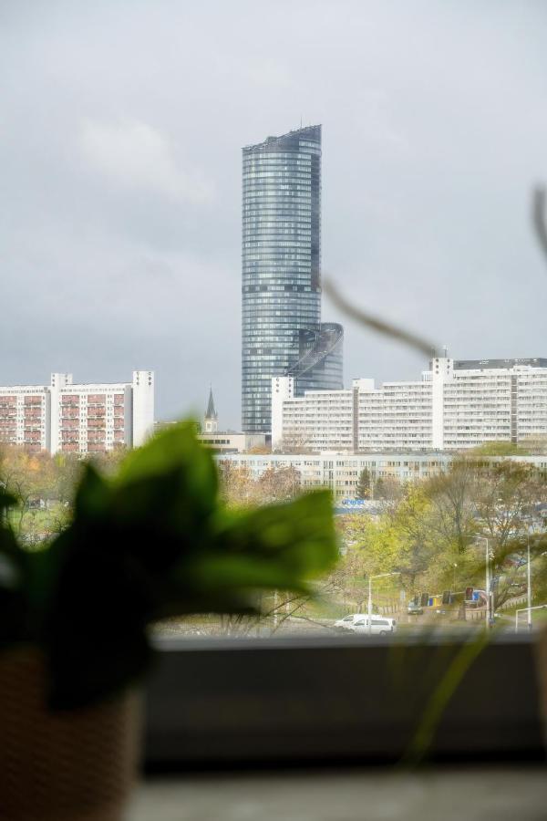 Trendy Studios With Home Office Near Wroclaw Main Station By Noclegi Renters 外观 照片