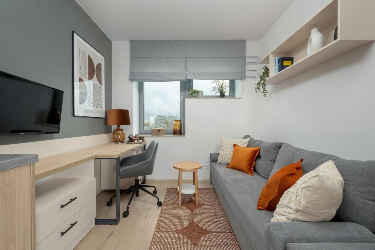 Trendy Studios With Home Office Near Wroclaw Main Station By Noclegi Renters 外观 照片